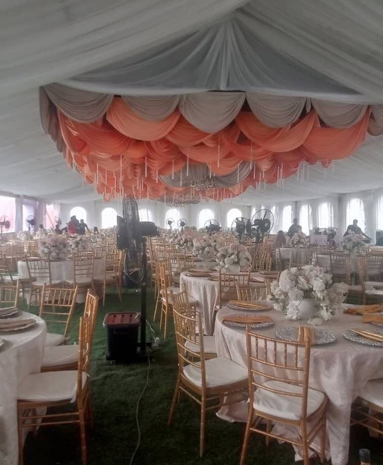 Luxury banquet table and chiavari seating setup.